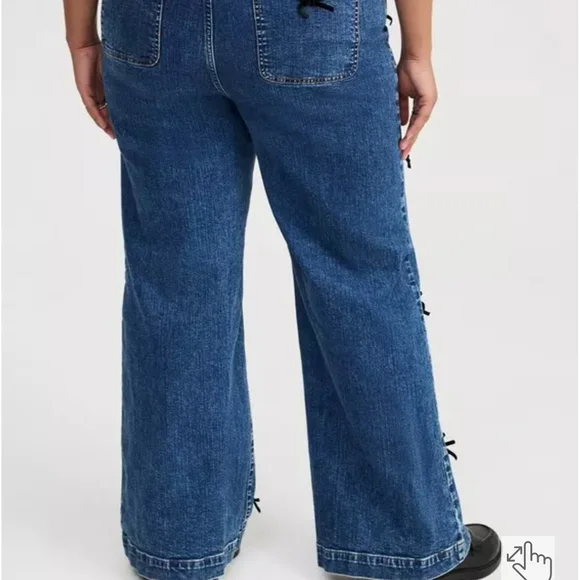 Torrid High-rise Wide Leg Bow Jeans - Picture 2 of 3